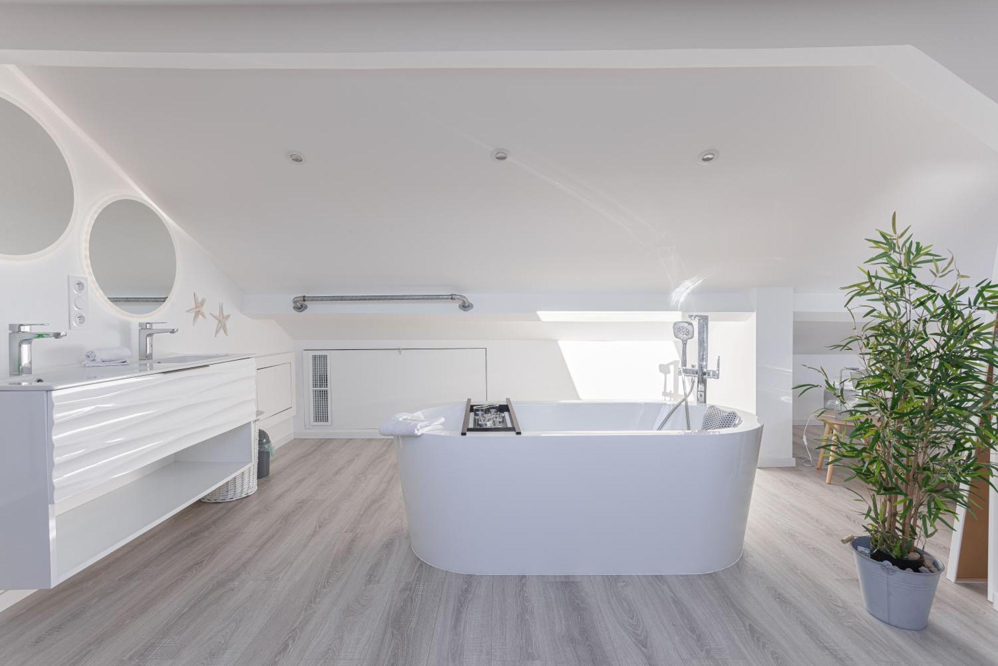 Appartement Syssi - 3 Avec Salles De Bains, Spacieux, Calme, Moderne, Ideal Congres Cannes